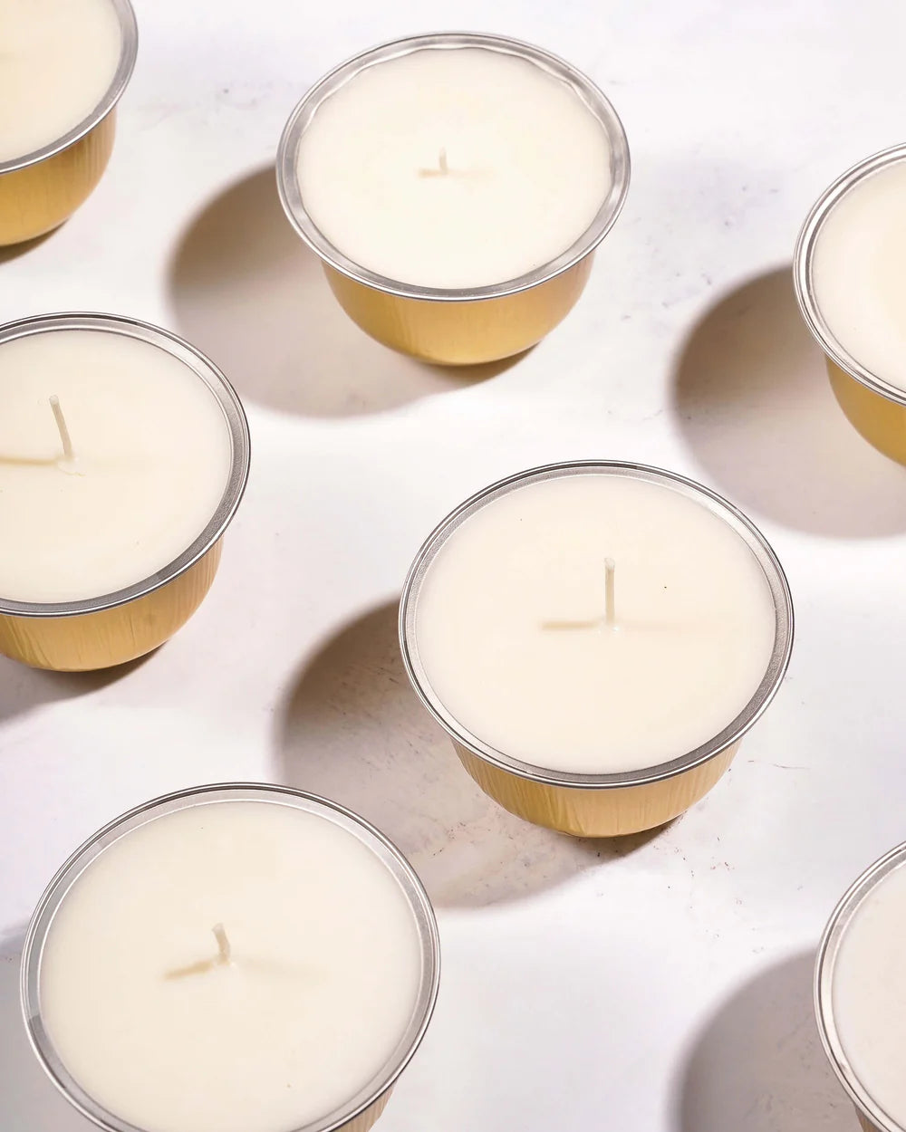 Amber Smoke Refillable Concrete Candle