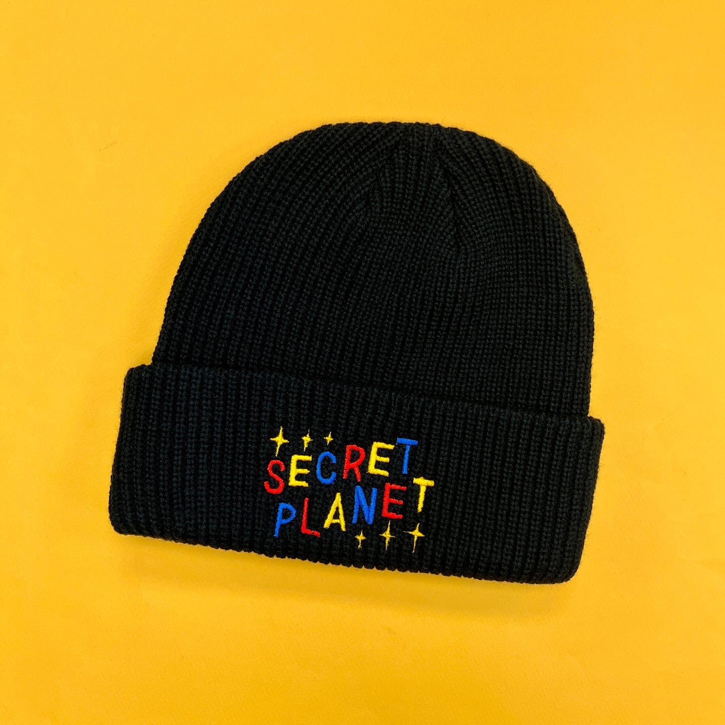 Black Secret Planet Toque