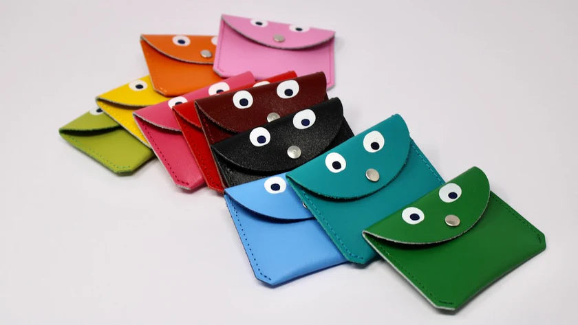 Mini Money Googly Eye Purse