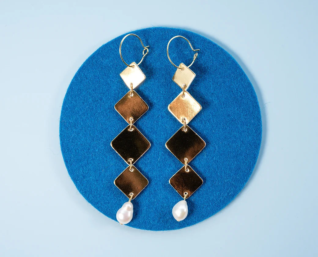 Trailing Diamonds Earrings in Shiny Metallic Gold Leather