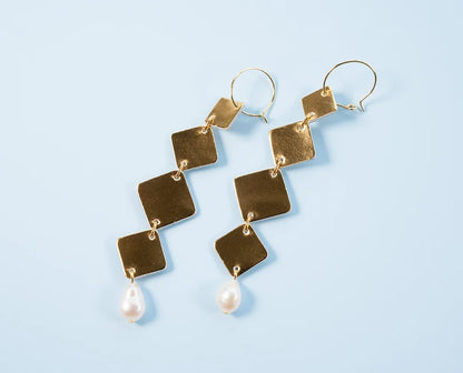 Trailing Diamonds Earrings in Shiny Metallic Gold Leather